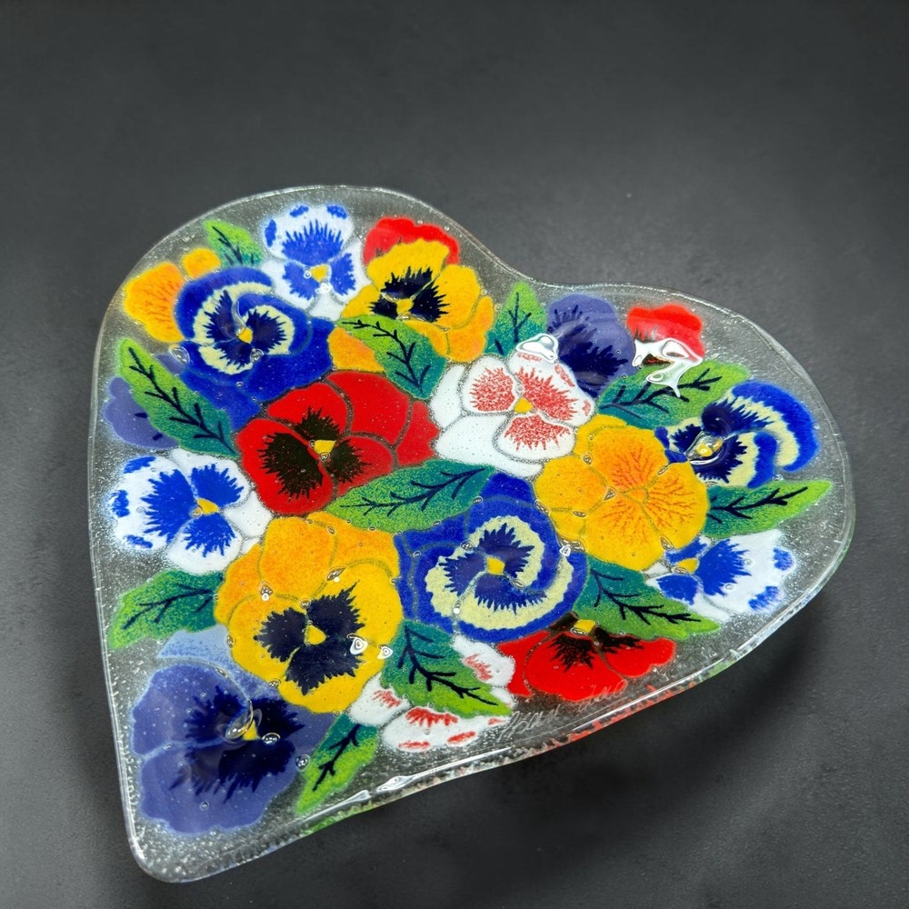 Peggy Karr Fused Glass Heart Shaped Pansy Floral Decorative Bowl 10x9 Signed